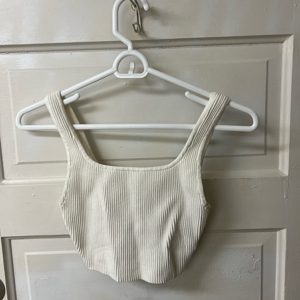 Aritzia Cream Ribbed Women's Top